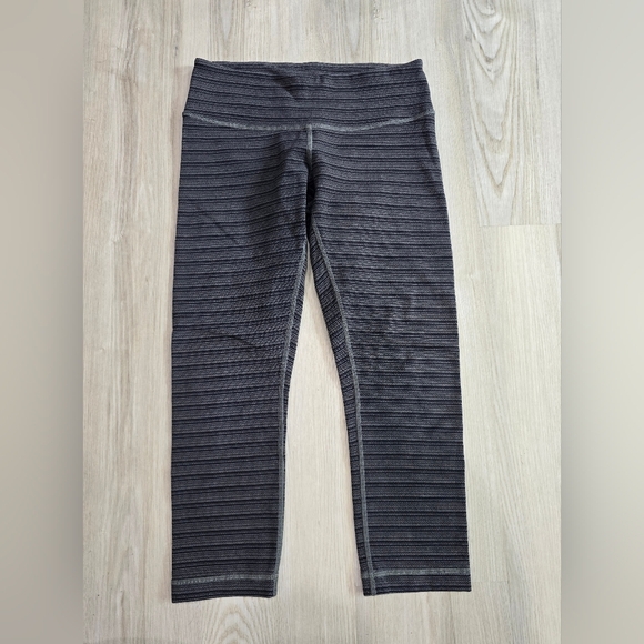 Lululemon Wunder Under Crop II Women's 4 Textured Stripe Slate Deep Coal Gray - Picture 2 of 7